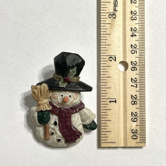 Vintage Snowman Pin - Picture 3 of 6